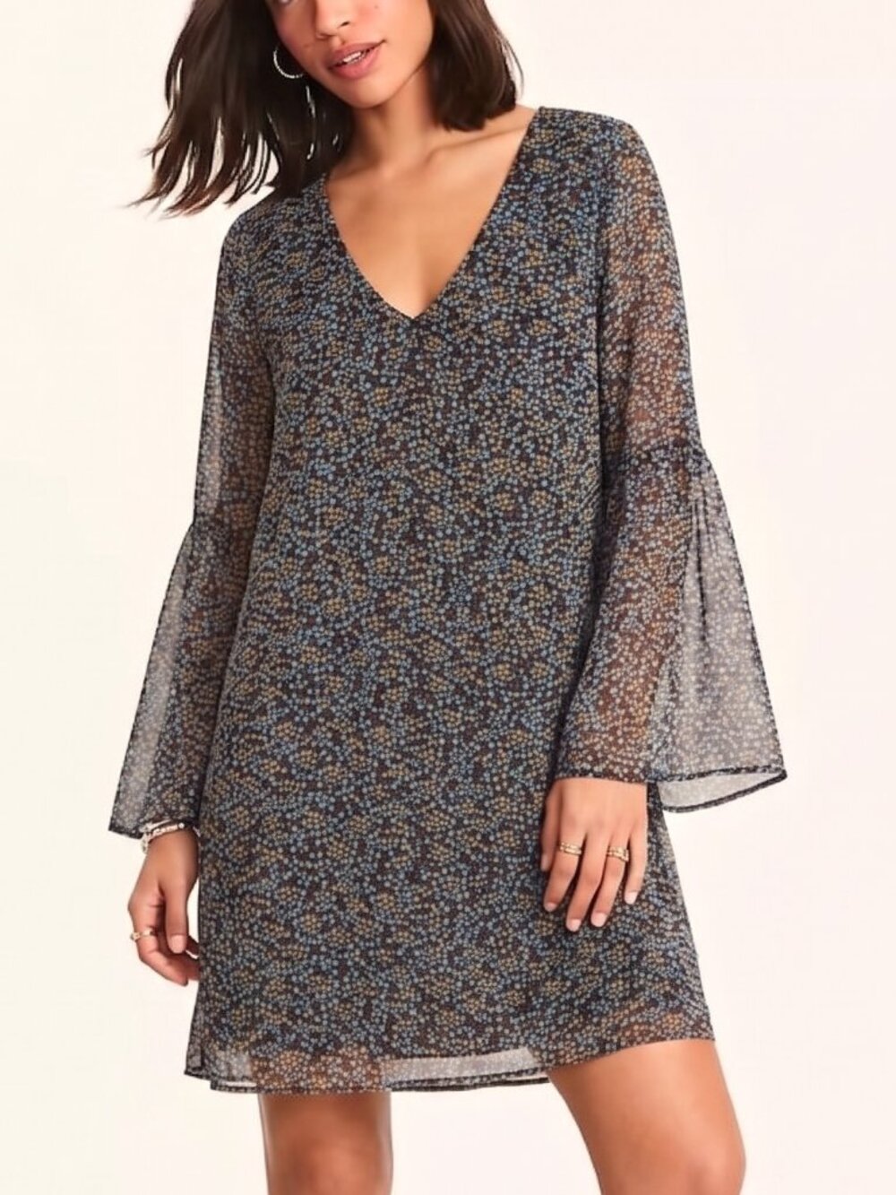 Cabi Ditsy Floral Dress Flowy Bell Sleeve V Neck Retro Shift Size Medium